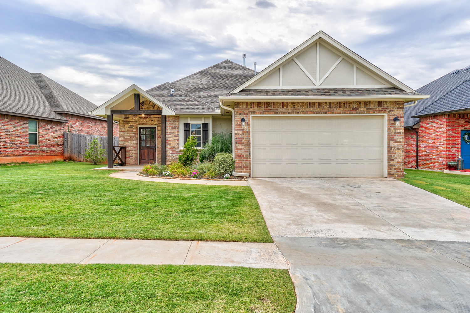 19037 Meadows Crossing Drive Edmond, Oklahoma 73012 Nested Tours